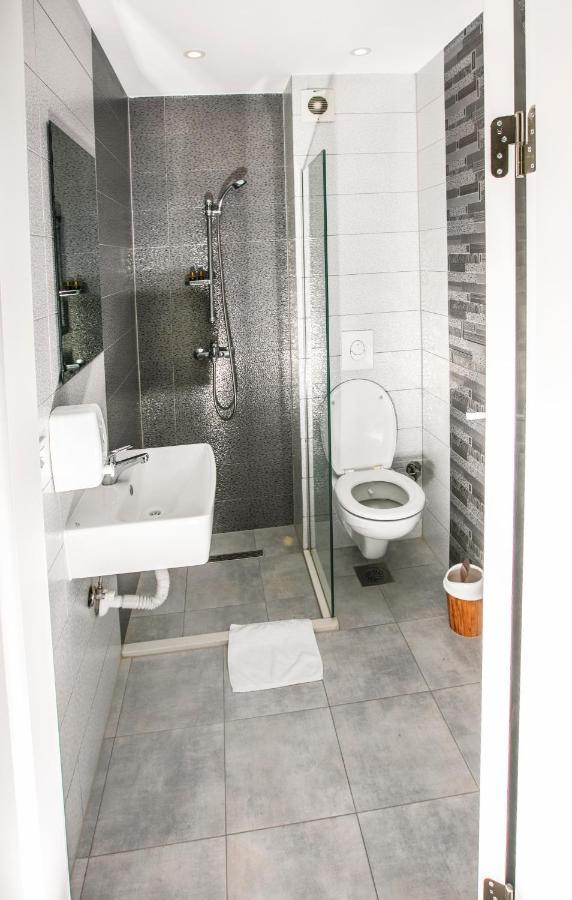 Hotel Sonoma Kosovo Polje ภายนอก รูปภาพ