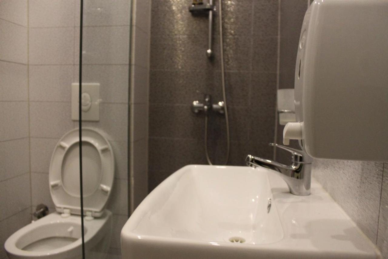Hotel Sonoma Kosovo Polje ภายนอก รูปภาพ